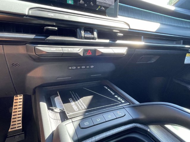 New 2027 Kia Telluride X-Line SX Prestige w/ Executive Package AWD/4WD image 36