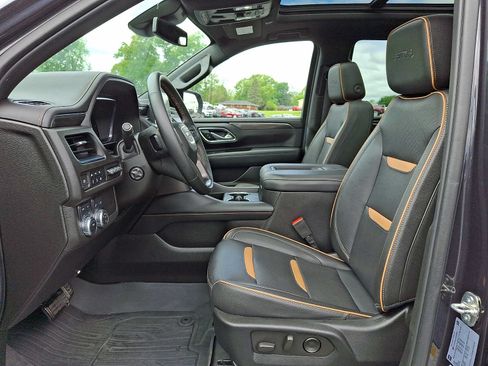 Used 2023 GMC Yukon AT4 w/ AT4 Premium Package AWD/4WD image 15