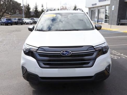 Used 2025 Subaru Forester Premium image 8