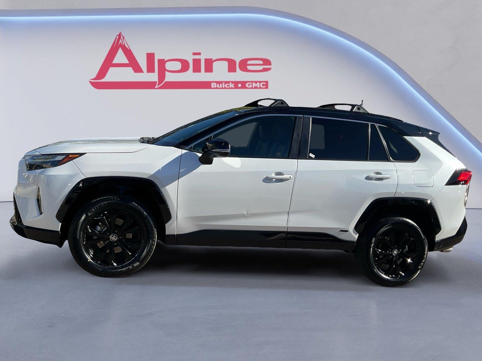 Used 2023 Toyota RAV4 XSE AWD/4WD image 2