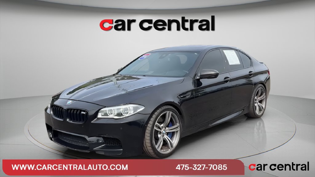 Used 2016 BMW M5 RWD image 1