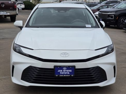 Used 2026 Toyota Camry LE FWD image 3