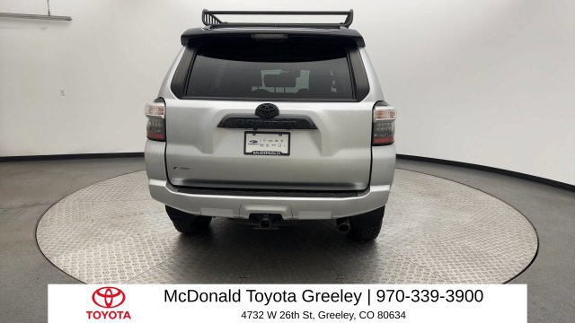 Used 2021 Toyota 4Runner Venture AWD/4WD image 3