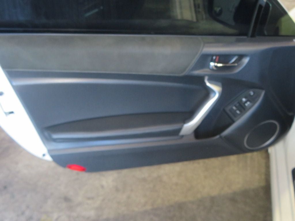 Used 2020 Toyota 86 RWD image 13