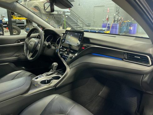 Used 2024 Toyota Camry XLE FWD image 17