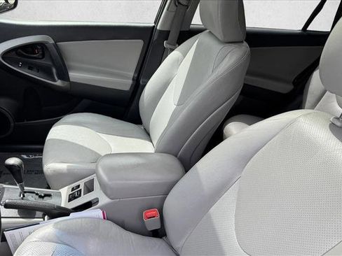 Used 2011 Toyota RAV4 Limited AWD/4WD image 10