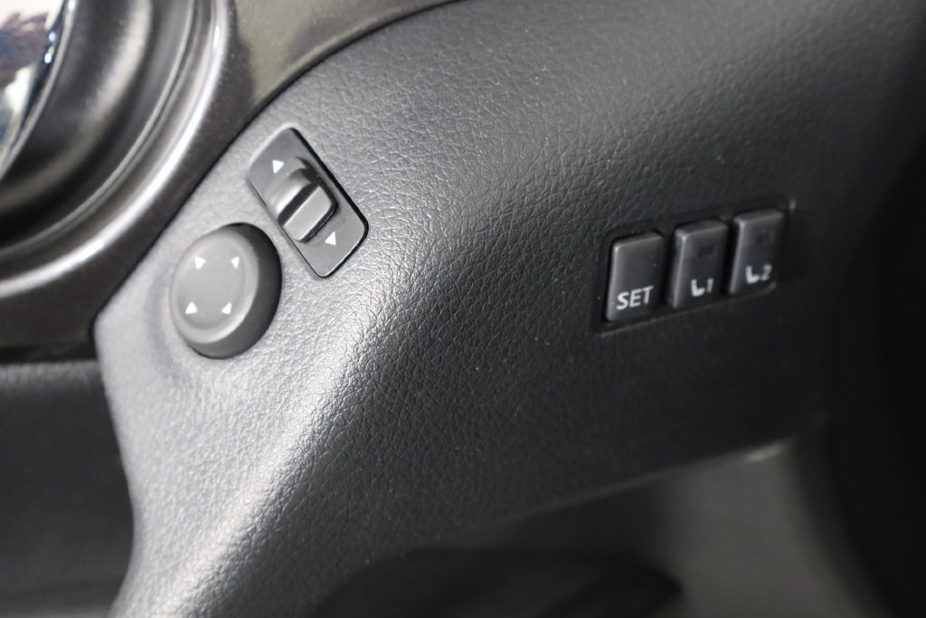 Used 2020 Nissan Rogue SV w/ Premium Package FWD image 22