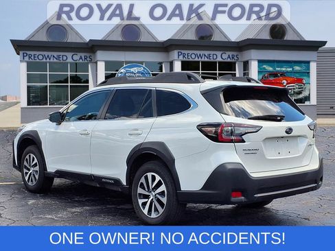 Used 2023 Subaru Outback Premium AWD/4WD image 2