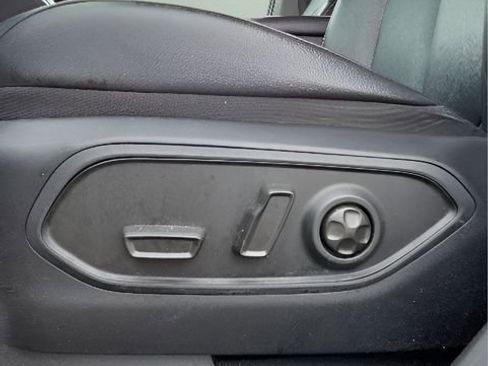 Used 2023 Jeep Grand Cherokee Limited AWD/4WD image 21