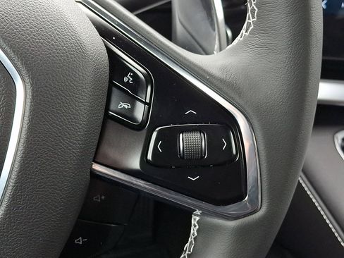 Used 2024 Chevrolet Corvette Stingray Coupe w/ Z51 Performance Package image 24