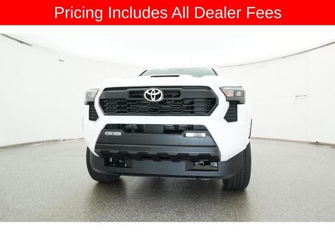 New 2025 Toyota Tacoma TRD Sport AWD/4WD image 31