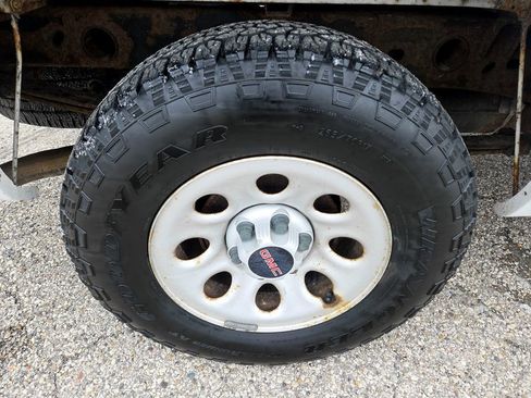 Used 2005 GMC Sierra 1500 W/T w/ Light Duty Power Package image 20