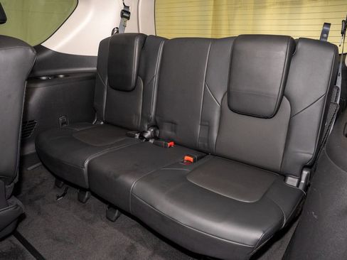 Used 2021 Nissan Armada SV w/ SV Appearance Package image 10