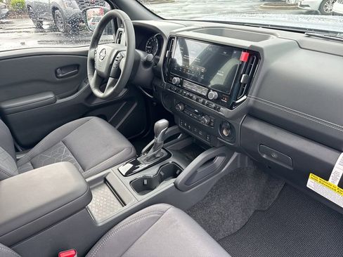 New 2026 Nissan Frontier SV w/ SV Convenience Package RWD image 18