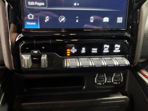 Used 2022 RAM 1500 Rebel w/ Rebel Level B Equipment Group AWD/4WD image 38