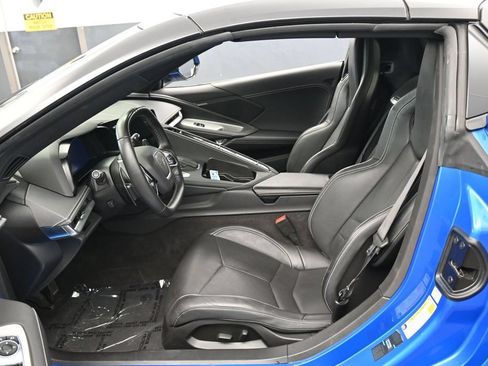 Used 2024 Chevrolet Corvette Stingray Convertible w/ 1LT RWD image 11