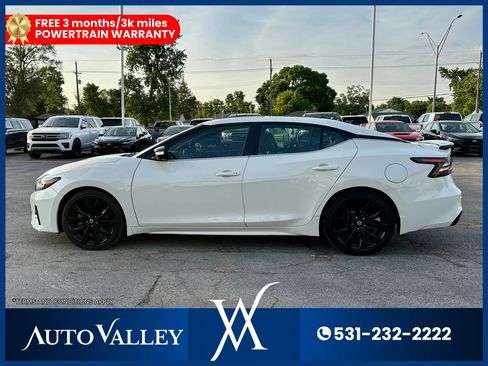 Used 2021 Nissan Maxima SR w/ Sport Mat Group FWD image 4