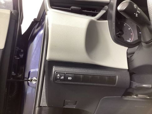 Used 2023 Toyota Corolla LE FWD image 14