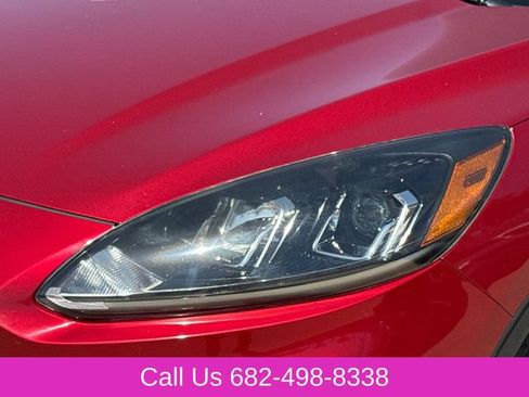 Used 2022 Ford Escape SEL w/ Technology Package FWD image 4