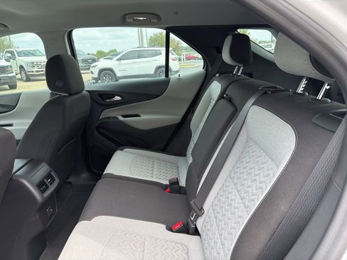 Used 2024 Chevrolet Equinox LS image 15