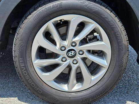 Used 2018 Hyundai Tucson SE w/ Cargo Package FWD image 13