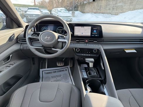 New 2026 Hyundai Elantra Sport FWD image 18