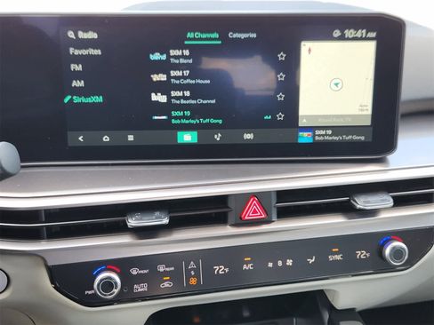 New 2025 Kia Sorento EX w/ Panoramic Sunroof Package image 12