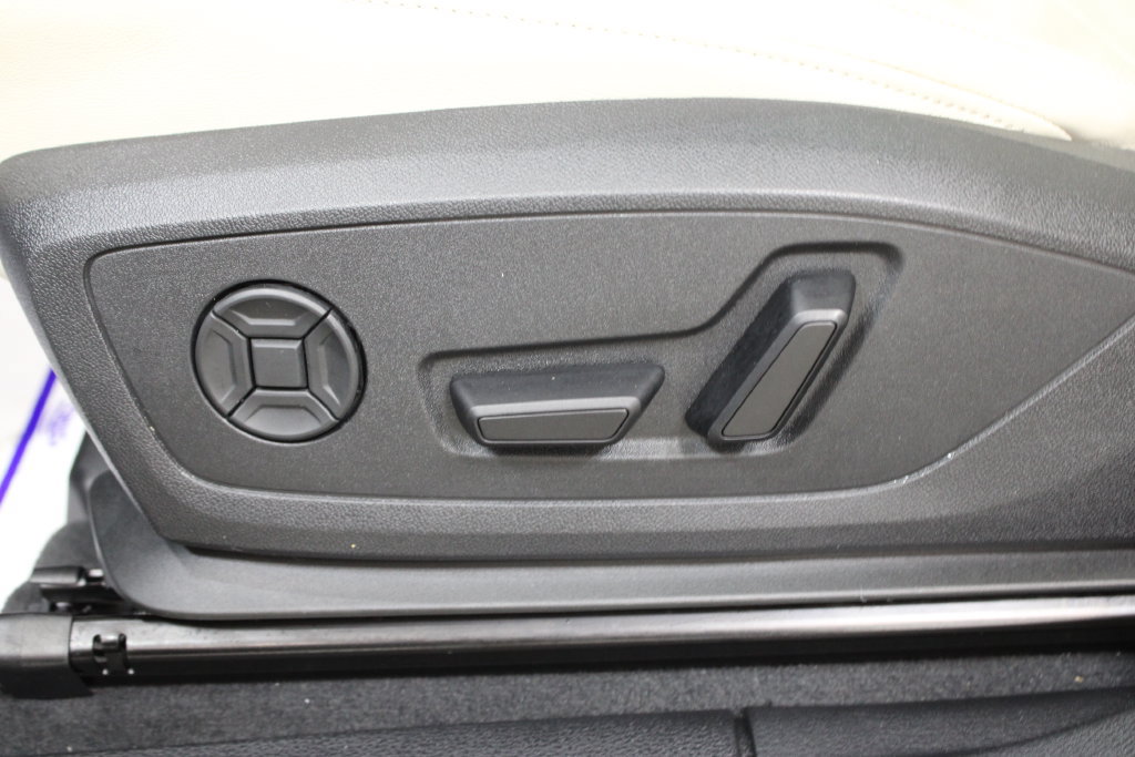 Used 2025 Audi Q3 2.0T Premium Plus AWD/4WD image 20