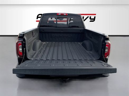 Used 2017 GMC Sierra 1500 Denali w/ Denali Ultimate Package image 27