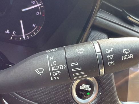 Used 2017 Cadillac XT5 Premium Luxury w/ LPO, Wheel Lock Package image 14