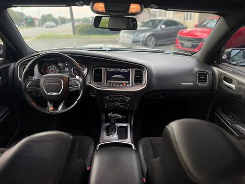 Used 2019 Dodge Charger Scat Pack w/ Plus Group RWD image 16