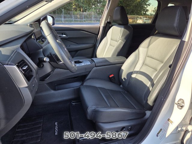 Used 2024 Nissan Rogue SL FWD image 9
