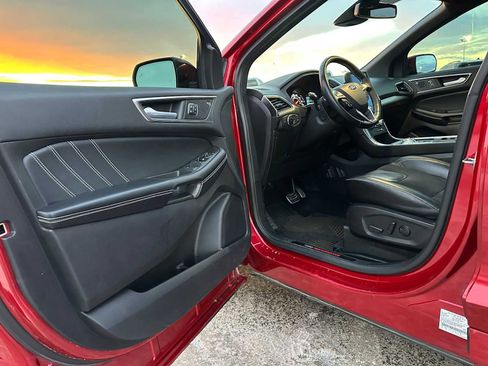 Used 2022 Ford Edge ST w/ Equipment Group 401A image 19