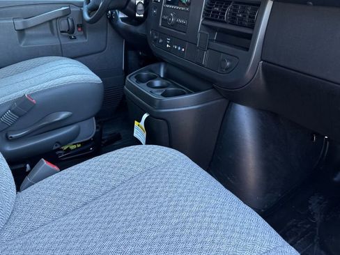 New 2025 Chevrolet Express 2500 w/ Enhanced Convenience Package image 16