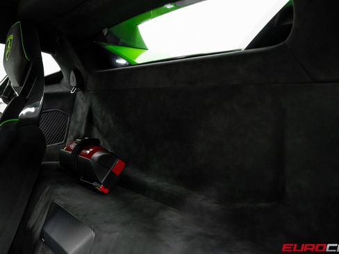 Used 2024 Lamborghini Huracan Tecnica image 39