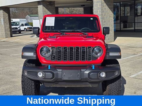 Used 2025 Jeep Wrangler Unlimited Rubicon 4xe w/ Convenience Group image 12
