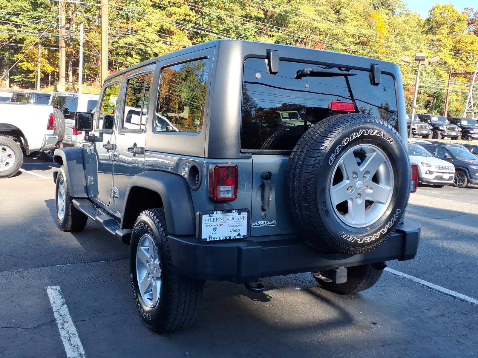Used 2014 Jeep Wrangler Unlimited Sport w/ Quick Order Package 24S AWD/4WD image 7