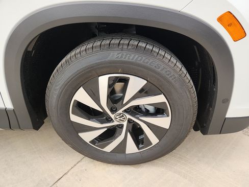 New 2026 Volkswagen Tiguan S FWD image 9