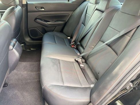 Used 2024 Nissan Altima 2.5 SR w/ SR Premium Package image 14