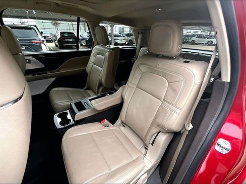 Used 2020 Lincoln Aviator Reserve w/ Equipment Group 202A image 28
