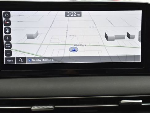 Used 2024 Hyundai Palisade Limited FWD image 17