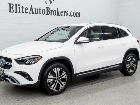 Used 2025 Mercedes-Benz GLA 250 4MATIC image 31