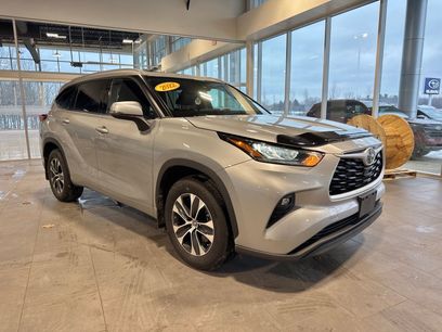 Used 2022 Toyota Highlander XLE