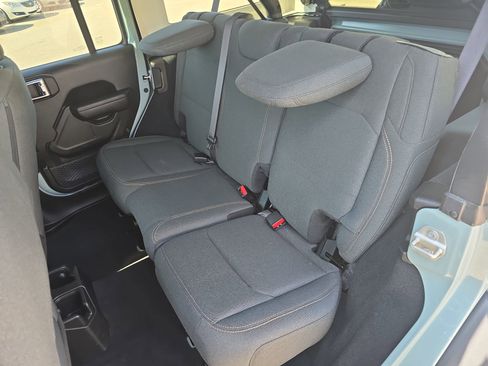 Used 2024 Jeep Wrangler Sport S image 15