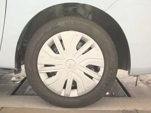 Used 2024 Mitsubishi Mirage ES FWD image 11