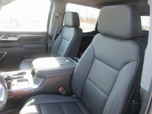 New 2026 GMC Sierra 1500 Elevation w/ Elevation Premium Package image 14