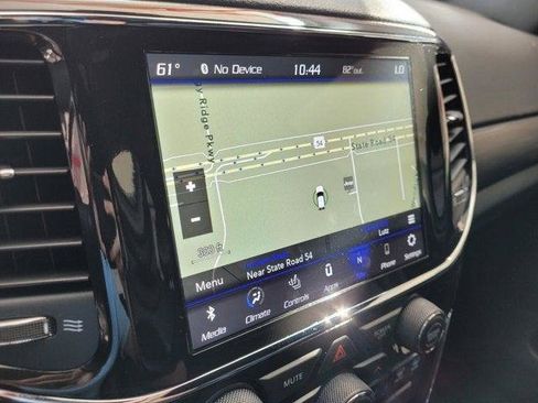 Certified 2021 Jeep Grand Cherokee Laredo X AWD/4WD image 33