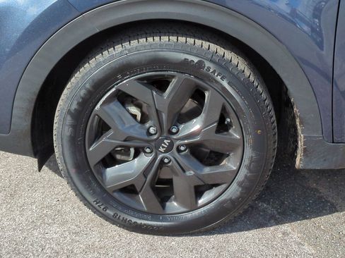 Certified 2022 Kia Sportage LX w/ LX FWD Value Edition Package image 11