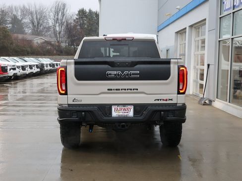 New 2026 GMC Sierra 1500 AT4X w/ AT4X AEV Edition image 9