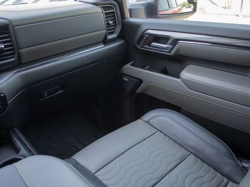Used 2024 Chevrolet Silverado 2500 ZR2 w/ Technology Package AWD/4WD image 20